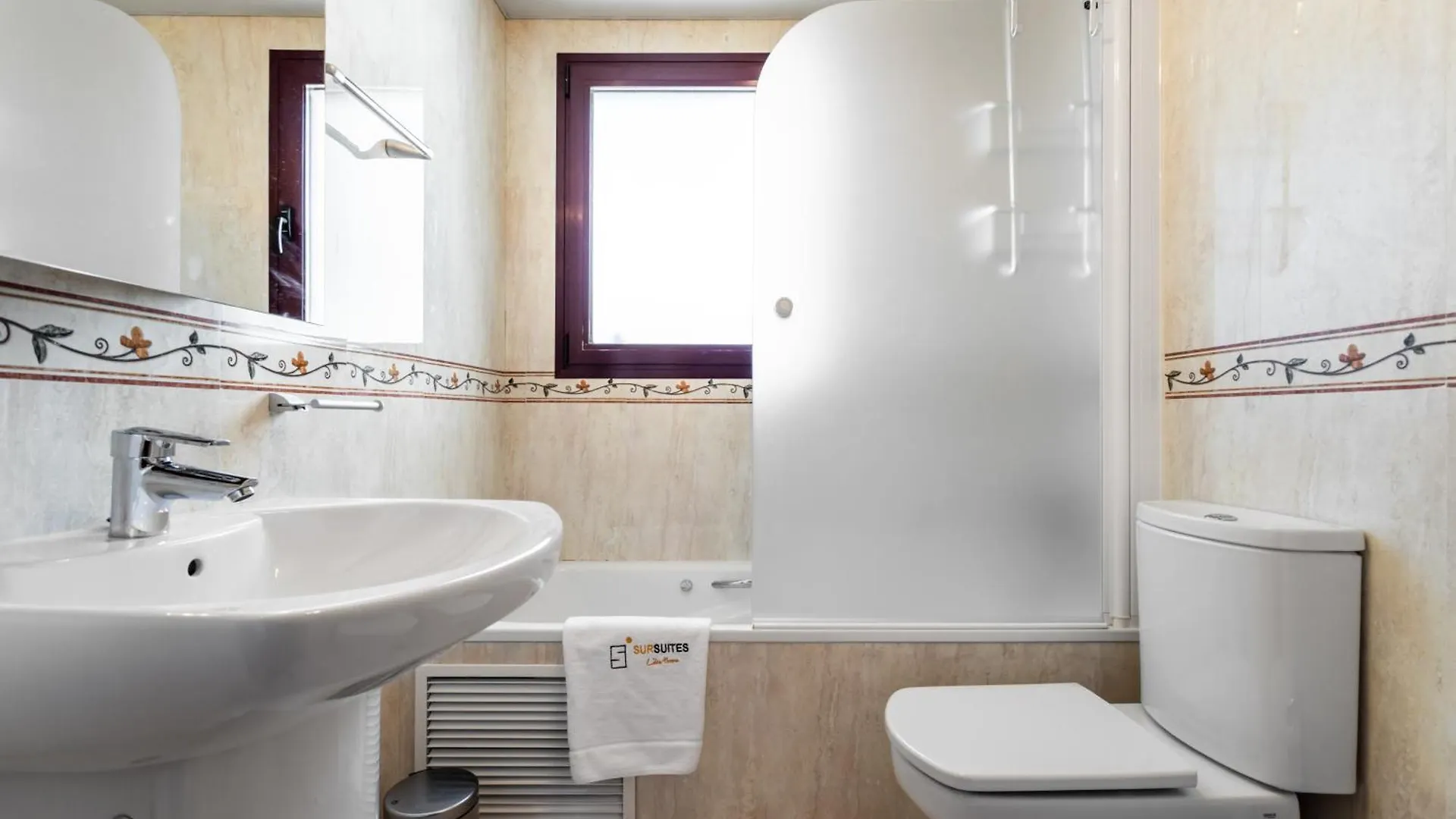 Buenavista Lifestyle By Sur Suites Fuengirola Spain